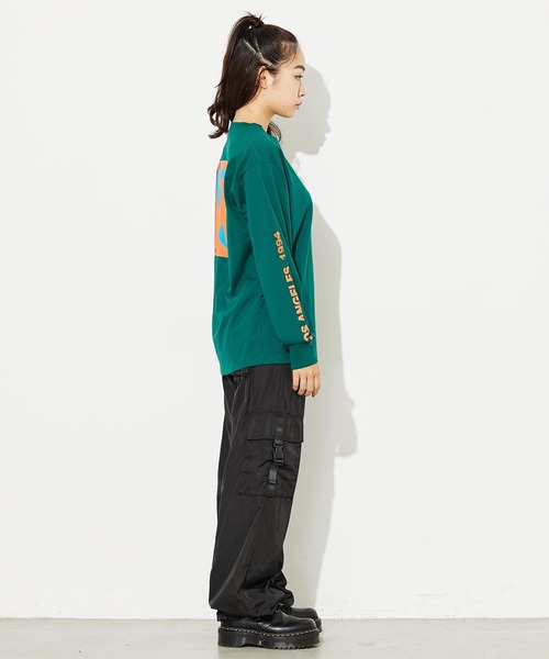 X-girl(エックスガール)の「GRADATION LOGO L/S TEE(Tシャツ/カットソー・レディース・ホワイト/ダークグリーン/ブラック・XL/L/S/M)」の14枚目の写真