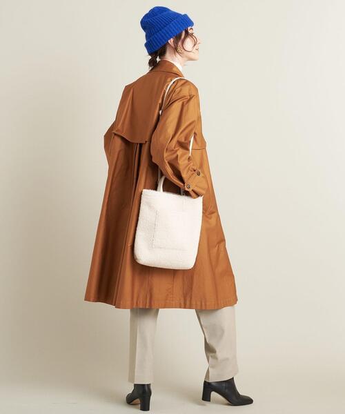 BEAUTY&YOUTH UNITED ARROWS（ビューティーアンドユースユナイテッドアローズ）の「フェイクレザー×ボア リバーシブルトートバッグ -4WAY-（ショルダーバッグ・レディース・オフホワイト/ブラック/ブラウン・FREE）」の17枚目の写真