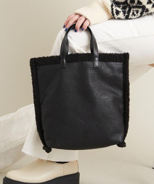 BEAUTY&YOUTH UNITED ARROWS（ビューティーアンドユースユナイテッドアローズ）の「フェイクレザー×ボア リバーシブルトートバッグ -4WAY-（ショルダーバッグ・レディース・オフホワイト/ブラック/ブラウン・FREE）」の19枚目の写真
