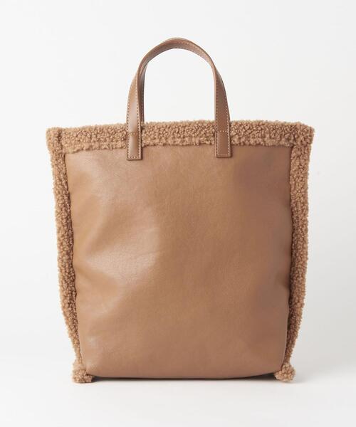 BEAUTY&YOUTH UNITED ARROWS（ビューティーアンドユースユナイテッドアローズ）の「フェイクレザー×ボア リバーシブルトートバッグ -4WAY-（ショルダーバッグ・レディース・オフホワイト/ブラック/ブラウン・FREE）」の13枚目の写真