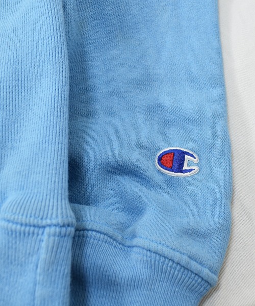 Champion(チャンピオン)の「【ヴィンテージ古着】Y2K Champion / チャンピオン リバースウィーブ ロゴ スウェットパーカー(パーカー・メンズ・ブルー・SMALL)」の5枚目の写真