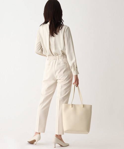 OPAQUE.CLIP（オペークドットクリップ）の「◆DELEGANT タックデザインブラウス【OPAQUE.CLIP NAVY】（シャツ/ブラウス・レディース・ナチュラル/ホワイト系・34/36/38/40/42）」の5枚目の写真