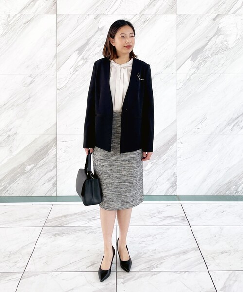 OPAQUE.CLIP（オペークドットクリップ）の「◆DELEGANT タックデザインブラウス【OPAQUE.CLIP NAVY】（シャツ/ブラウス・レディース・ナチュラル/ホワイト系・34/36/38/40/42）」の3枚目の写真