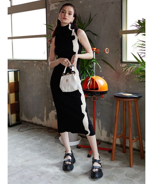 EVRIS（エヴリス）の「EチェーンショルダーBAG（ショルダーバッグ・レディース・ブラック/ホワイト/グリーン・FREE）」の11枚目の写真