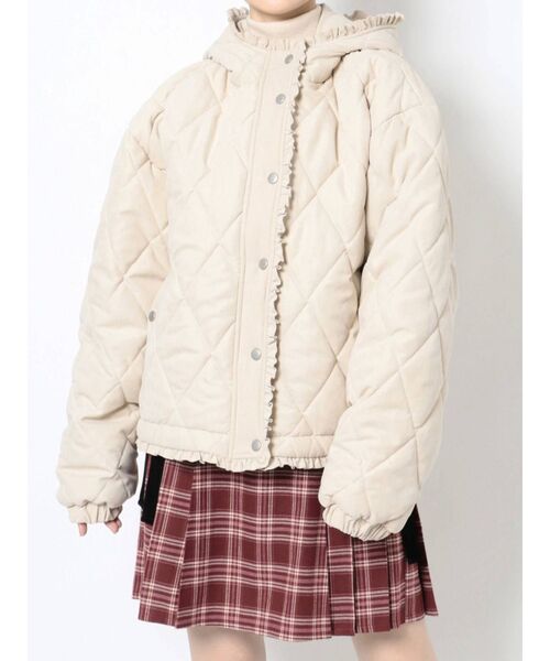 merry jenny（メリージェニー）の「フリルキルティングフードジャケット（その他アウター・レディース・ピンク/アイボリー/ブラック/ライトブルー・FREE）」の5枚目の写真