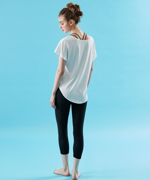 ★新品未使用★カップ付きTシャツ&レギンスセットアップ★定価14,800円★Ｌ★ セール】【WEB限定商品】セットアップ Tシャツ・レギンスセットS