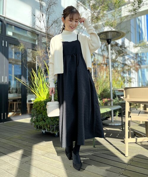 couture brooch（クチュールブローチ）の「◆【羽織るだけで着映え感UP！】フェイクパールトリミングカーディガン（カーディガン/ボレロ・レディース・ベビーピンク/ブラック/アイボリー・42/38）」の9枚目の写真