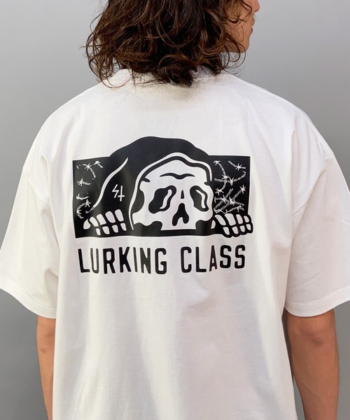 LURKING CLASS（ラーキングクラス）の「【ムラサキスポーツ別注】LURKING CLASS/ラーキングクラス ワイドシルエット バックプリントTシャツ/半袖Tシャツ ST23STM03（Tシャツ/カットソー・メンズ・ブラック/ホワイト/ホワイト系その他・L/M/XL）」の14枚目の写真