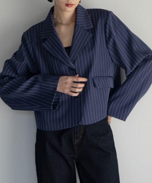 VACANCY(ヴァカンシー)の「アームスリット配色ショートジャケット(テーラードジャケット・レディース・その他/ブラック・FREE)」の7枚目の写真