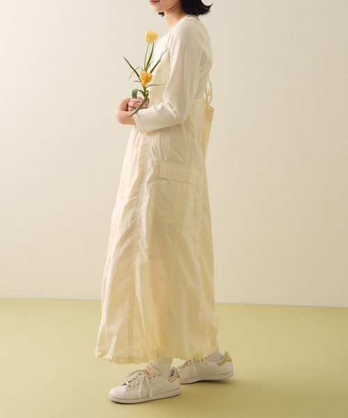 CIAOPANIC TYPY（チャオパニックティピー）の「ナイロンカーゴキャミワンピース（ワンピース・レディース・オフホワイト/カーキ/ブラック・ONE SIZE）」の13枚目の写真