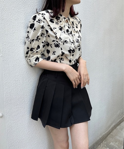 one way（ワンウェイ）の「ビッグカラー2WAYブラウス（シャツ/ブラウス・レディース・ホワイト系その他2/ブラック系その他/ホワイト系その他・FREE）」の9枚目の写真