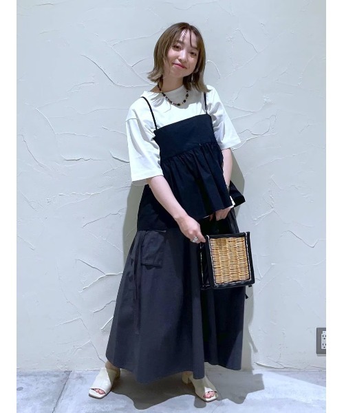 niko and...（ニコアンド）の「COLORマイスターTシャツ（Tシャツ/カットソー・レディース・オフホワイト/ブルー/ブラック/オレンジ/イエロー/チャコール/ライトグレー/グリーン/ネイビー/セージグリーン/マスタード・MEDIUM/LARGE/SMALL）」の14枚目の写真