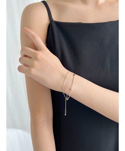 iso(イソ)の「ダブルチェーン ブレスレット(ブレスレット・レディース・ゴールド/シルバー・FREE)」の3枚目の写真