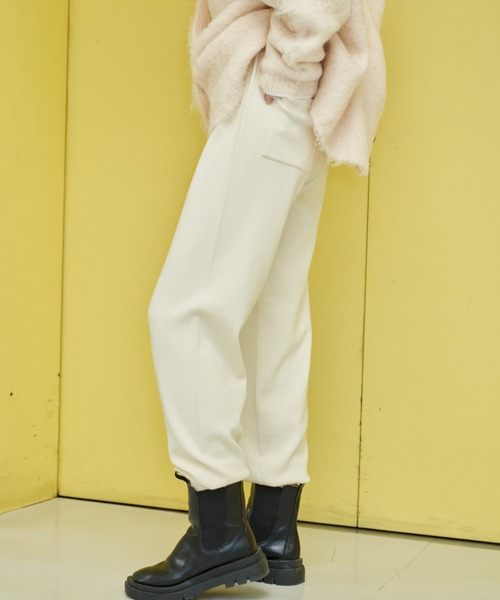 Auntie Rosa Holiday(アンティローザホリデー)の「【定番商品!】ニットジョガーパンツ / サイズ展開あり(その他パンツ・レディース・チャコールグレー/アイボリー/ブラック・SMALL/MEDIUM)」の8枚目の写真