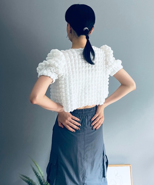 Jewelobe(ジュエローブ)の「チューブトップ×ボレロカーディガン ポップコーンアンサンブル(アンサンブル・レディース・ブラック/ホワイト・FREE)」の7枚目の写真