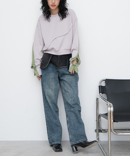 VACANCY（ヴァカンシー）の「ウェーブ配色ドッキングトレーナー（その他トップス・レディース・ブラック/ホワイト/グレー/サックスブルー・FREE）」の5枚目の写真