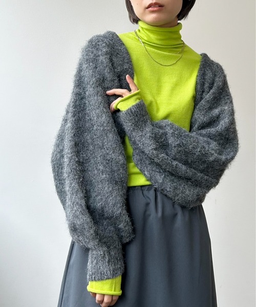 Meli rich（メリーリッチ）の「アルパカタッチショート丈ボレロカーディガン（カーディガン/ボレロ・レディース・ベージュ/オレンジ/グレー/オフホワイト/チャコール・MEDIUM）」の3枚目の写真