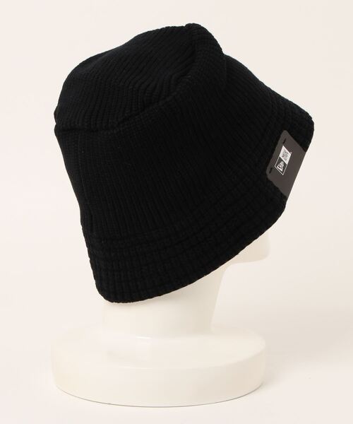 Anui（アニュイ）の「【UNISEX】NEWERAニットバケハ（ハット・レディース・ブラック/オフホワイト・FREE）」の3枚目の写真