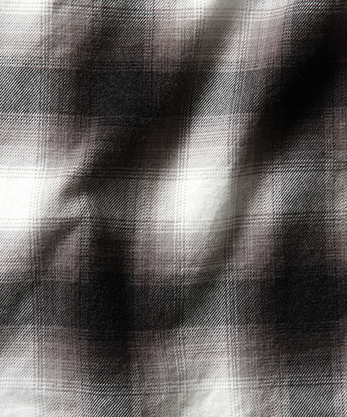 BEAMS PLUS（ビームスプラス）の「◆BEAMS PLUS / オンブレチチェック オープンカラーシャツ（シャツ/ブラウス・メンズ・ブラック/ブルー・LARGE/MEDIUM/SMALL/X-LARGE）」の6枚目の写真