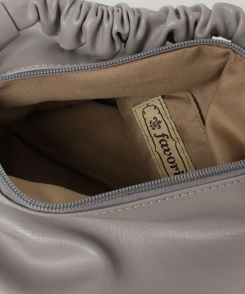 favori（ファヴォリ）の「EM:favori ギャザー　2WAY　ショルダー　軽量（ショルダーバッグ・レディース・グレー/アイボリー/ブラック・FREE）」の9枚目の写真