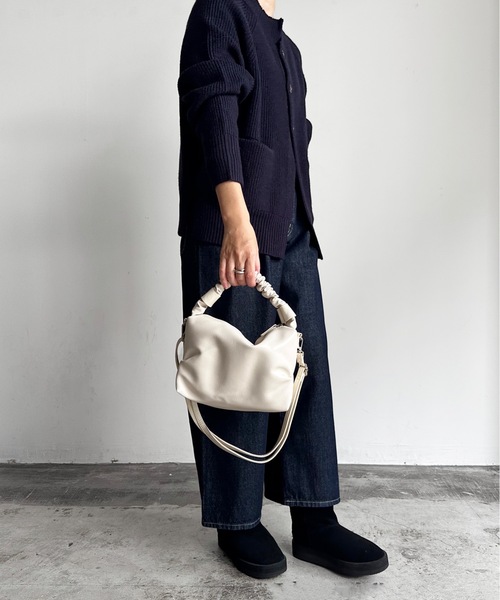 favori（ファヴォリ）の「EM:favori ギャザー　2WAY　ショルダー　軽量（ショルダーバッグ・レディース・グレー/アイボリー/ブラック・FREE）」の10枚目の写真