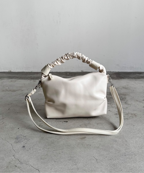 favori（ファヴォリ）の「EM:favori ギャザー　2WAY　ショルダー　軽量（ショルダーバッグ・レディース・グレー/アイボリー/ブラック・FREE）」の11枚目の写真