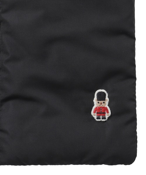 MACKINTOSH PHILOSOPHY（ﾏｯｷﾝﾄｯｼｭ ﾌｨﾛｿﾌｨｰ）の「マフラー　バッキンガムベアベア（マフラー・レディース・ベージュ/ブラック/ライトグレー・FREE）」の17枚目の写真