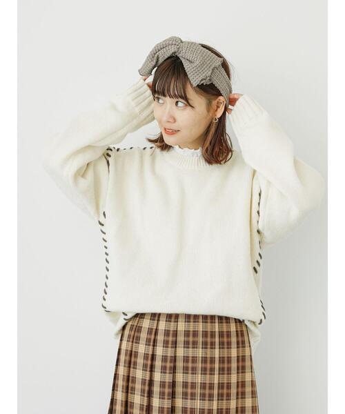 ehka sopo(エヘカソポ)の「配色ステッチプルオーバー(ニット/セーター・レディース・ブラック/ブルー/キナリ・F)」の22枚目の写真