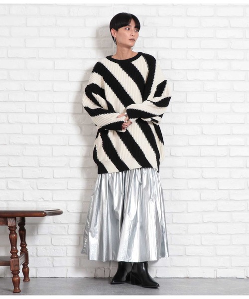 Settimissimo（セッティミッシモ）の「ワイドストライプオーバーサイズニット（ニット/セーター・レディース・ブルー/ブラック・FREE）」の13枚目の写真