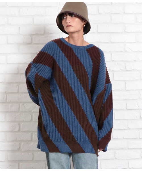 Settimissimo（セッティミッシモ）の「ワイドストライプオーバーサイズニット（ニット/セーター・レディース・ブルー/ブラック・FREE）」の6枚目の写真