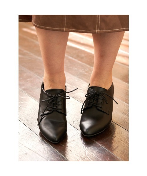 Realta（レアルタ）の「Realta(レアルタ)6.5cmヒールソフトポインテッドトゥレースアップブーティー（ブーツ・レディース・グレー/ブラック系その他/ブラック・M/L/LL/S）」の9枚目の写真