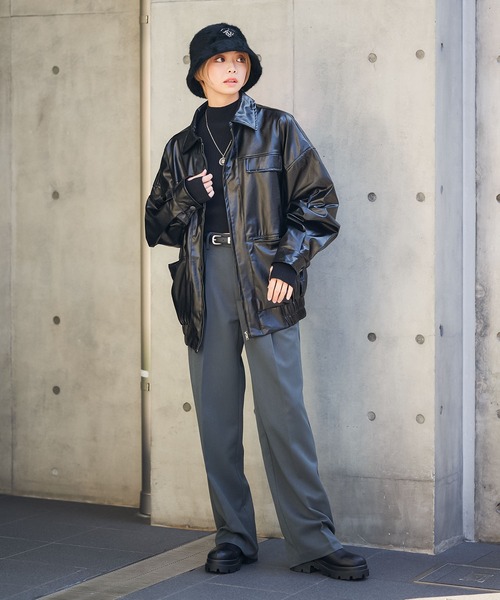 SPINNS（スピンズ）の「フェイクレザーボンバージャケット（ブルゾン