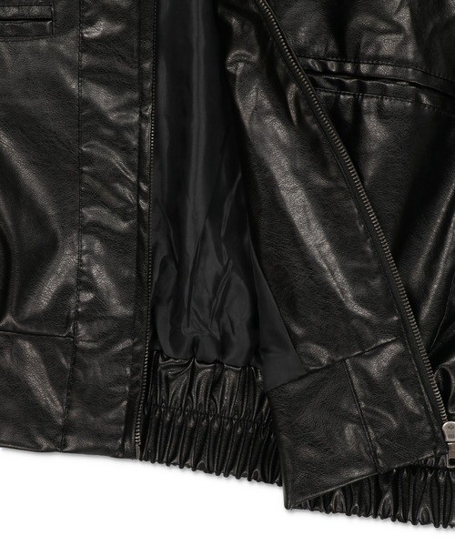 SPINNS（スピンズ）の「フェイクレザーボンバージャケット（ブルゾン・レディース・ネイビー/ブラック・ONESIZE）」の17枚目の写真