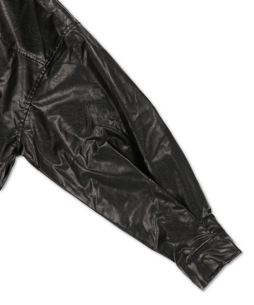 SPINNS（スピンズ）の「フェイクレザーボンバージャケット（ブルゾン・レディース・ネイビー/ブラック・ONESIZE）」の18枚目の写真