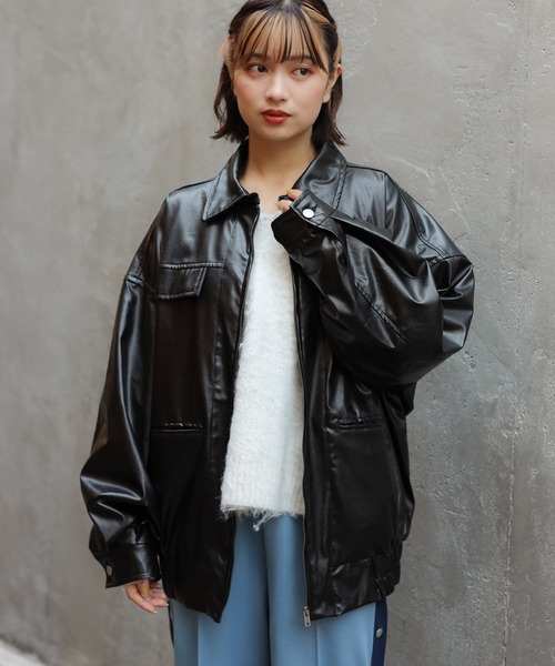 SPINNS（スピンズ）の「フェイクレザーボンバージャケット（ブルゾン・レディース・ネイビー/ブラック・ONESIZE）」の20枚目の写真