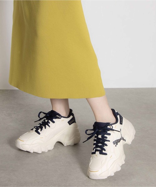 PUMA（プーマ）の「PUMA/プーマ パルサー ウェッジ モノグラム レディース 厚底 クッショニング 396633（スニーカー・レディース・ホワイト×ネイビー・23.0cm/23.5cm/24.0cm/24.5cm/25.0cm）」の7枚目の写真