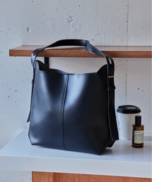 MAISON BREEZE | 【MAISON BREEZE】A4収納可 PUレザースクエアショルダーバッグ KNF049 ※(ショルダーバッグ)
