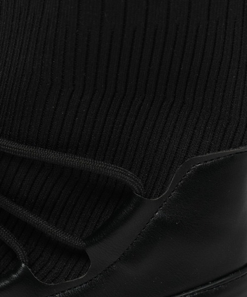repipi armario(レピピ アルマリオ)の「レースアップニットブーツ(ブーツ・キッズ・アイボリー/ブラック・SMALL/MEDIUM/LARGE)」の12枚目の写真