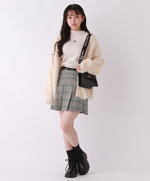 repipi armario(レピピ アルマリオ)の「レースアップニットブーツ(ブーツ・キッズ・アイボリー/ブラック・SMALL/MEDIUM/LARGE)」の15枚目の写真