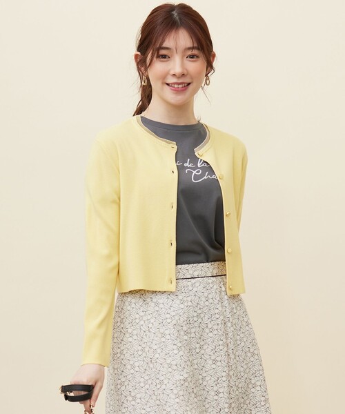 ANY SIS(エニィスィス)の「【洗える】レースネックショートレングス カーディガン(カーディガン/ボレロ・レディース・ホワイト系/ライトイエロー系/ブラック系・2)」の3枚目の写真