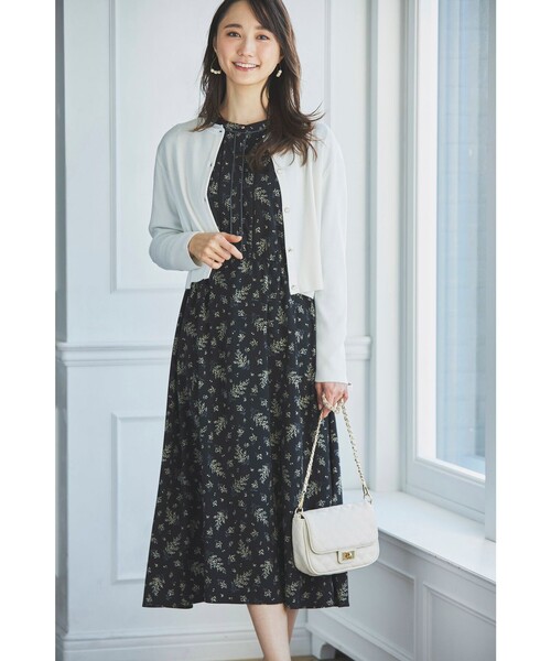 ANY SIS(エニィスィス)の「【洗える】レースネックショートレングス カーディガン(カーディガン/ボレロ・レディース・ホワイト系/ライトイエロー系/ブラック系・2)」の4枚目の写真