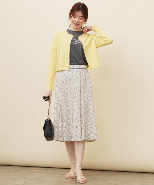 ANY SIS(エニィスィス)の「【洗える】レースネックショートレングス カーディガン(カーディガン/ボレロ・レディース・ホワイト系/ライトイエロー系/ブラック系・2)」の8枚目の写真