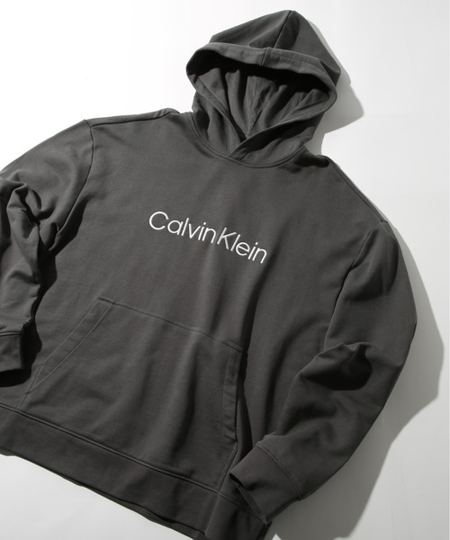 Calvin Klein(カルバン・クライン)の「【Calvin Klein】cKロゴスウェットフーディパーカー 40HM231(パーカー・メンズ・ホワイト/ブラック/オフホワイト・S/M/L)」の3枚目の写真