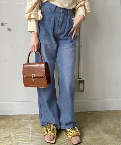 Jewelobe(ジュエローブ)の「ハイウエストルーズデニムワイドパンツ(デニムパンツ・レディース・サックスブルー/ブルー/ネイビー・M/S)」の11枚目の写真