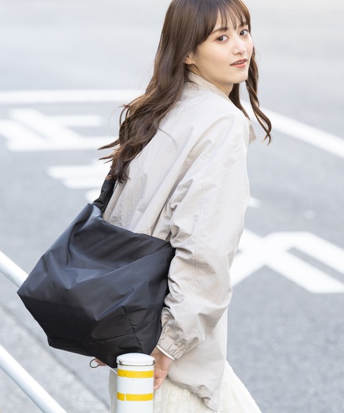 Honeys（ハニーズ）の「ドロスト２ｗａｙショルダーバッグ（ショルダーバッグ・レディース・アイボリー/ブラック/シルバー/ミント/モカ・FREE）」の13枚目の写真