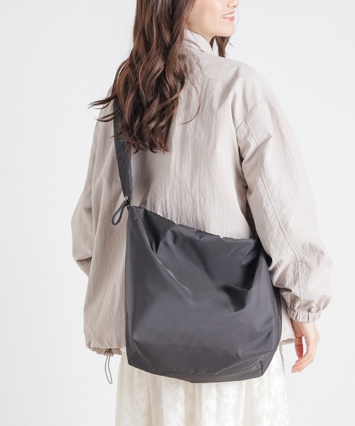 Honeys（ハニーズ）の「ドロスト２ｗａｙショルダーバッグ（ショルダーバッグ・レディース・アイボリー/ブラック/シルバー/ミント/モカ・FREE）」の15枚目の写真