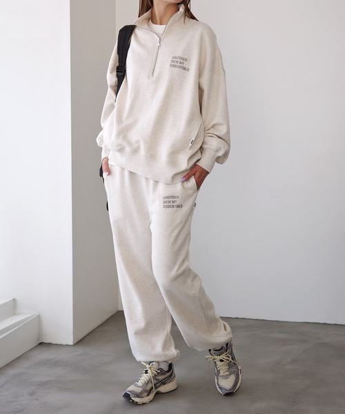 ANME（アンメ）の「ハーフジップエンブロイダリーロゴ裏毛スウェットトップス（スウェット・レディース・ネイビー/オートミール/ブラック/アイボリー/チャコールグレー・M/L）」の10枚目の写真