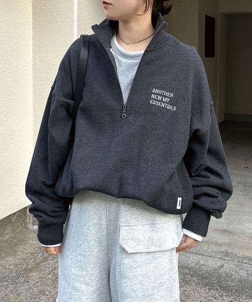 ANME（アンメ）の「ハーフジップエンブロイダリーロゴ裏毛スウェットトップス（スウェット・レディース・ネイビー/オートミール/ブラック/アイボリー/チャコールグレー・M/L）」の16枚目の写真