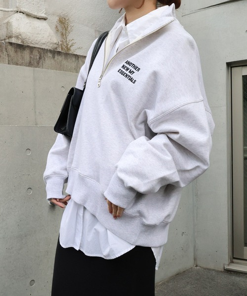 ANME（アンメ）の「ハーフジップエンブロイダリーロゴ裏毛スウェットトップス（スウェット・レディース・ネイビー/オートミール/ブラック/アイボリー/チャコールグレー・M/L）」の22枚目の写真