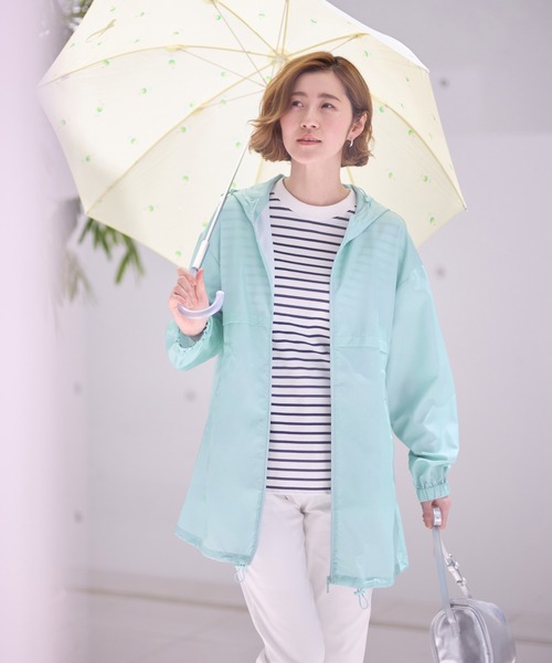 BELLUNA PLUS(ベルーナ)の「はっ水加工軽量パーカー(ポーチ付)(パーカー・レディース・カーキ/ベージュ/ラベンダー/ミント・X-LARGE/LARGE/MEDIUM/SMALL)」の15枚目の写真